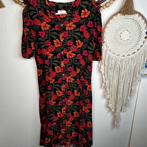 UNTUCKit Autumn Floral Print Alix Dress - Picture 3 of 6